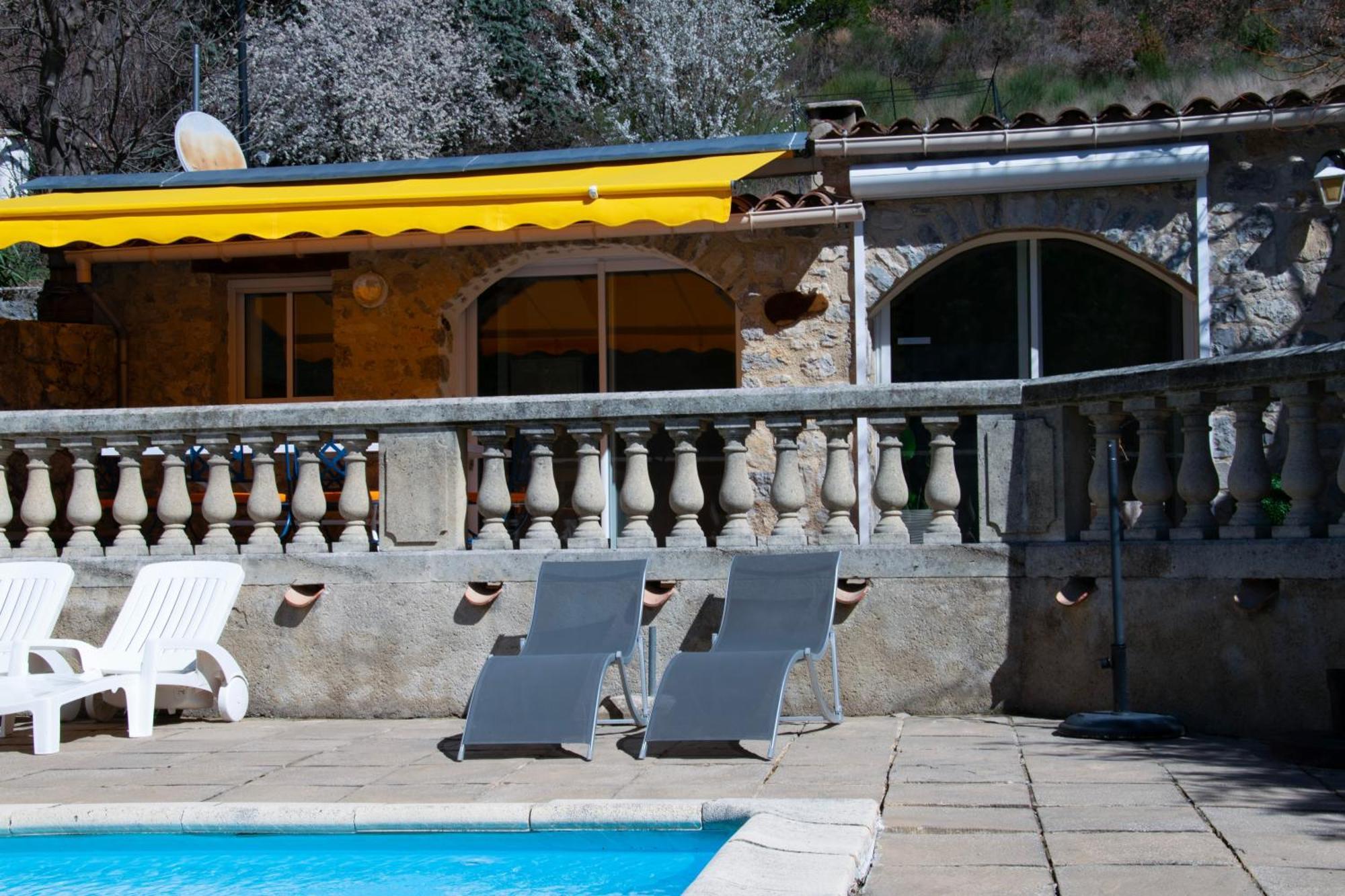 Les Grands Pres Des Baronnies Guest House La Roche-sur-le-Buis Luaran gambar