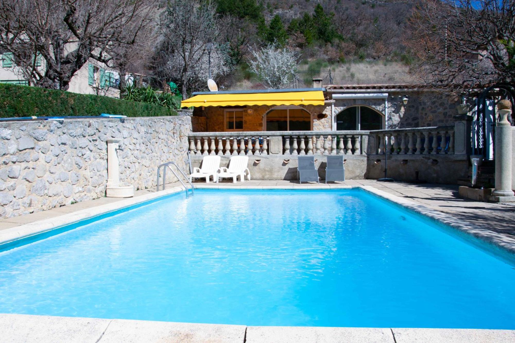 Les Grands Pres Des Baronnies Guest House La Roche-sur-le-Buis Luaran gambar